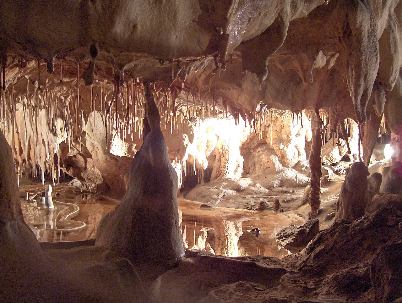 grotte de thouon